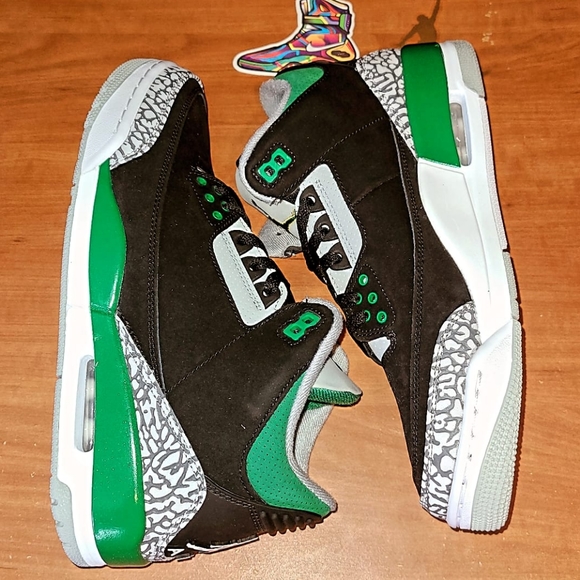 Air Jordan 3 Retro Pine Green - Picture 5 of 6